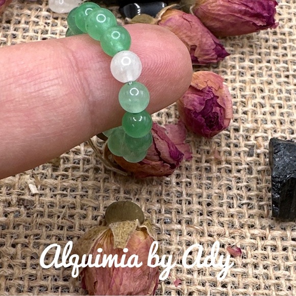 White jade Green Aventurine beaded gem ring - Picture 2 of 5